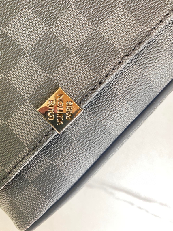 ルイヴィトンバッグ細部ディテール